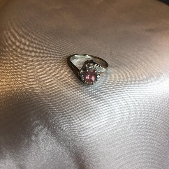 RARE vintage 10k white gold pink sapphire ring with diamonds - Picture 9 of 11